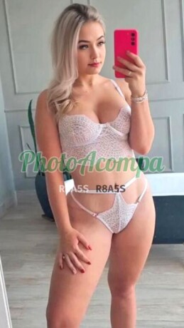 rafaela-ferraz-21-960185515-venha-satisfazer-seus-sonhos-com-essa-loira-perfeita-big-1