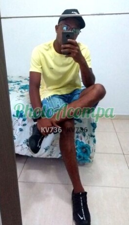 rafael-21-975927024-sou-um-pretinho-magrinho-que-gosto-de-uma-boa-putaria-big-1