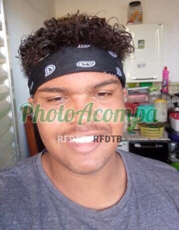 jeferson-13-982063841-gosto-muito-de-tapas-na-cara-egozadas-em-todo-o-corpo-big-1