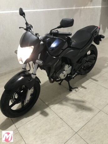 moto-honda-cb-300r-cb-300r-por-r1350000-em-so-jos-dos-pinhais-pr-big-2