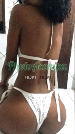 laine-mulata-magra-gosto-de-um-sexo-safado-e-faco-anal-big-0