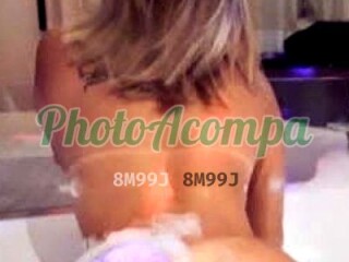 Beatriz uma linda loirinha novata na cidade belo bumbum 