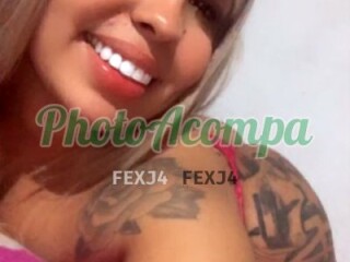 Larissa ninfeta tatuada e baixinha com teso de sobra para voc 