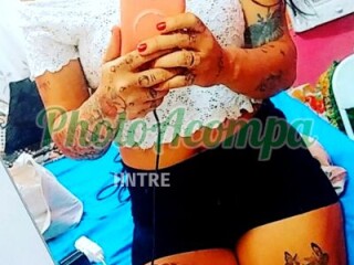 Pamela Santos branquinha tatuada com lindos olhos verdes voc vai amar 