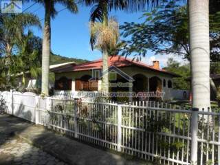 Casa de temporada em Praia de Ponta das Canas, Florianópolis Santa Catarina. Casas Praia de Ponta das Canas, Aluguel no Verão