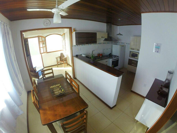 apartamento-de-temporada-em-centro-paraty-rio-de-janeiro-casa-para-ate-6-pessoas-a-180m-do-centro-historico-big-0