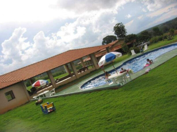 chacara-sitio-e-rancho-de-temporada-em-goiania-goiania-goias-chacara-de-eventos-saida-rio-verde-vvev-big-0