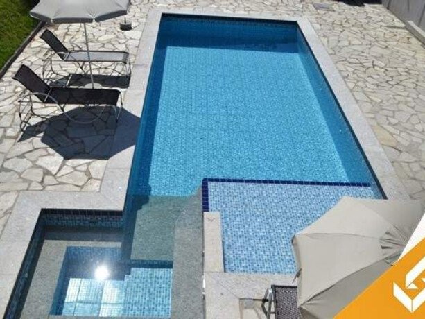 casa-de-temporada-em-caldas-novas-caldas-novas-goias-magnifico-sobrado-c-8-suites-e-piscina-quente-hibrida-chidromassagem-ideal-para-grupos-maiores-big-3