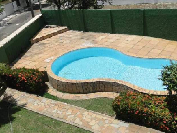 casa-de-temporada-em-guarajuba-camacari-bahia-guarajuba-casa-34-com-piscina-e-churrrasqueira-terreno-amplo-big-3