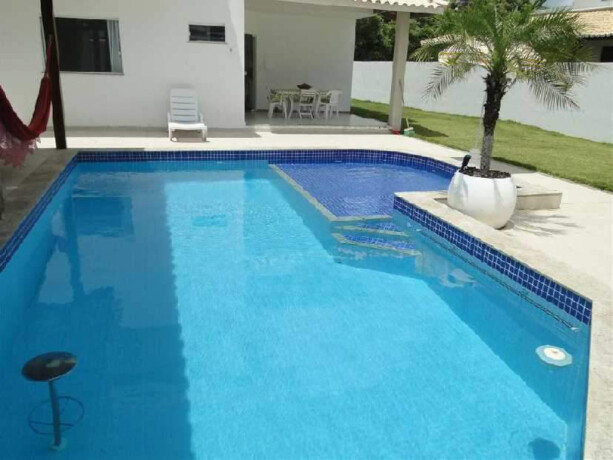 casa-de-temporada-em-guarajuba-camacari-bahia-temporada-casa-54-suites-com-ar-piscina-e-churrasqueira-proxima-ao-mar-e-centro-de-guarajuba-big-0