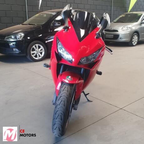 moto-honda-cbr-1000-rr-fireblade-cbr-1000-rr-fireblade-por-r5490000-em-lenis-paulista-sp-big-2