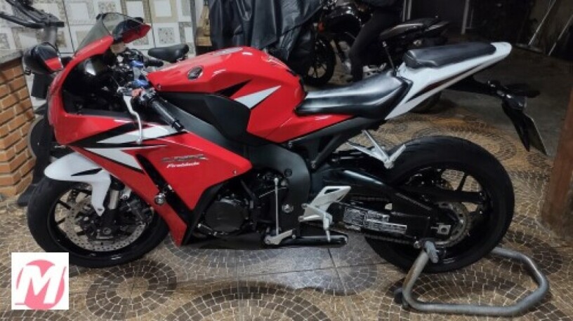 moto-honda-cbr-1000-rr-fireblade-cbr-1000-rr-fireblade-por-r5200000-em-sorocaba-sp-big-0