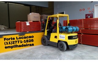 Locacao de guindastes kit remocao paleteira empilhadeira Carapicuba Servicos especializados no 179703452 