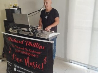 Cantor Tecladista 250 Reais 21 967656411 Niteroi RJ Encontre DJs para festa e msicos no 324413770 