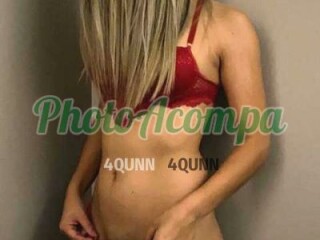 Lya gata sensual e gostosa disponvel e com vontade 