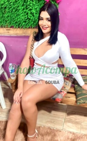 agatha-aviz-ninfeta-de-fino-trato-para-suas-fantasias-sexuais-big-0