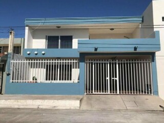 Casa venta fracc. estadio en mazatlan, 4 recamaras, 2 cuarto en Mazatlán | Clasf deportes-y-nautica