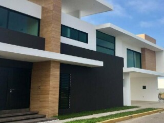 Casa a la venta en boulevar mandinga alvarado, veracruz en Veracruz | Clasf deportes-y-nautica